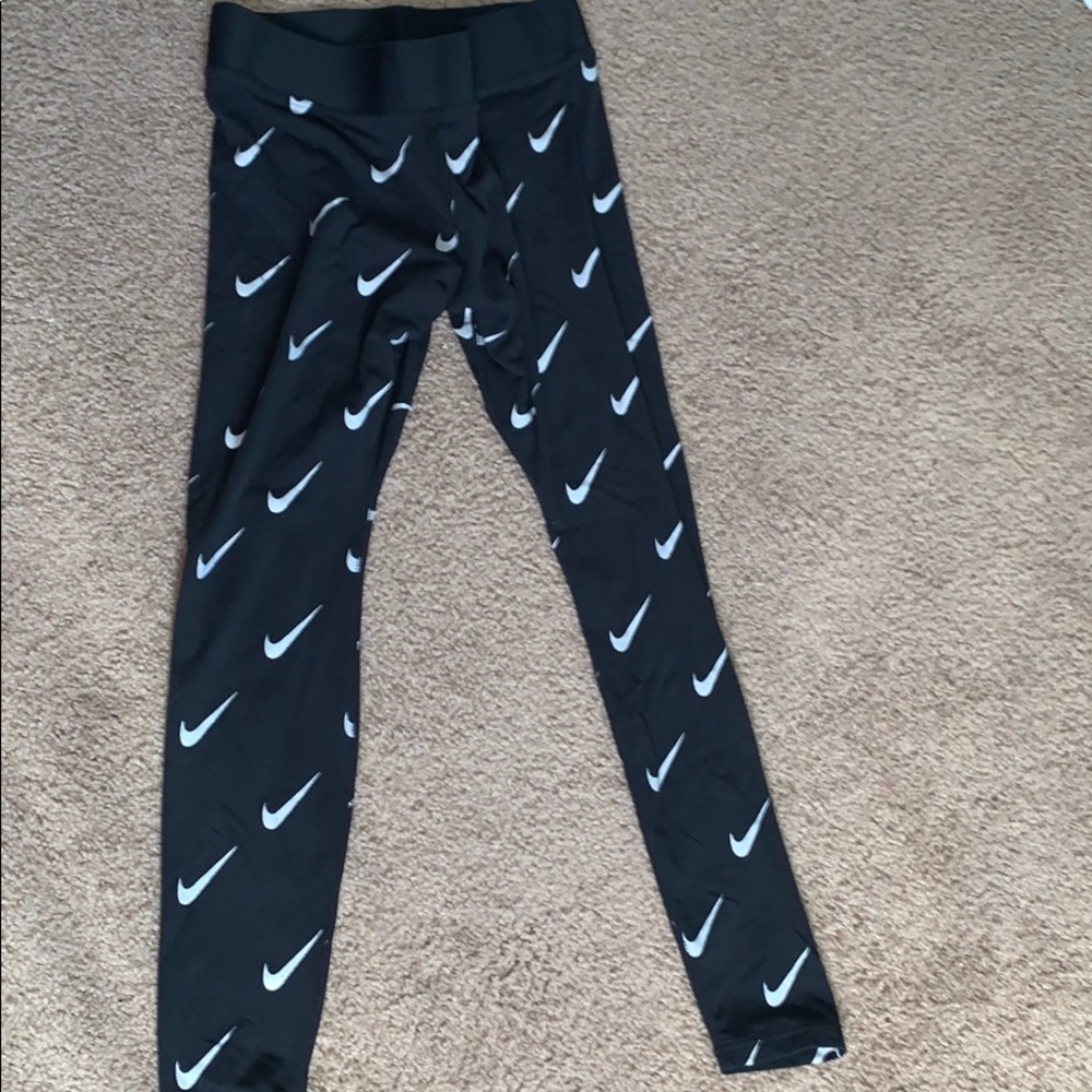 Nike Leg-A-See leggings